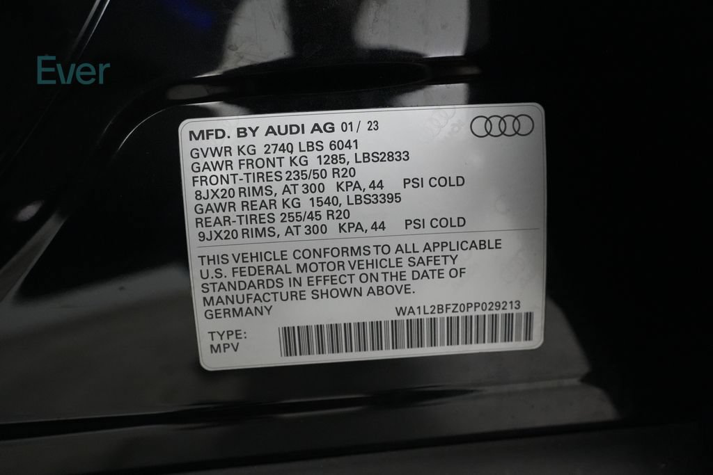 Used 2023 Audi Q4 e-tron Premium Plus w/ Premium Plus AWD/4WD image 28