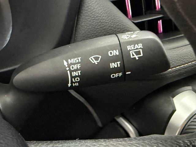 Used 2020 Toyota RAV4 LE FWD image 13