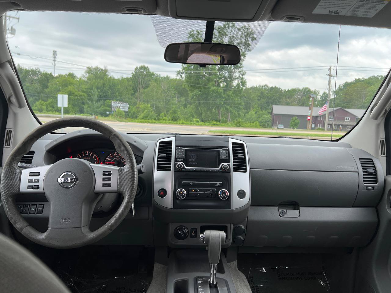Used 2016 Nissan Frontier SV AWD/4WD image 31