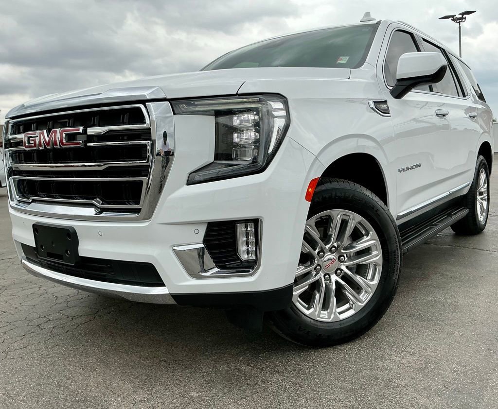 Used 2023 GMC Yukon SLT AWD/4WD image 3