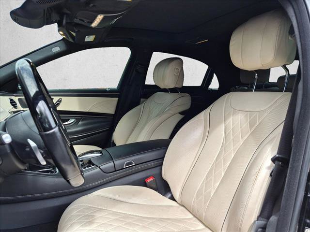 Used 2019 Mercedes-Benz S 560 Sedan image 14