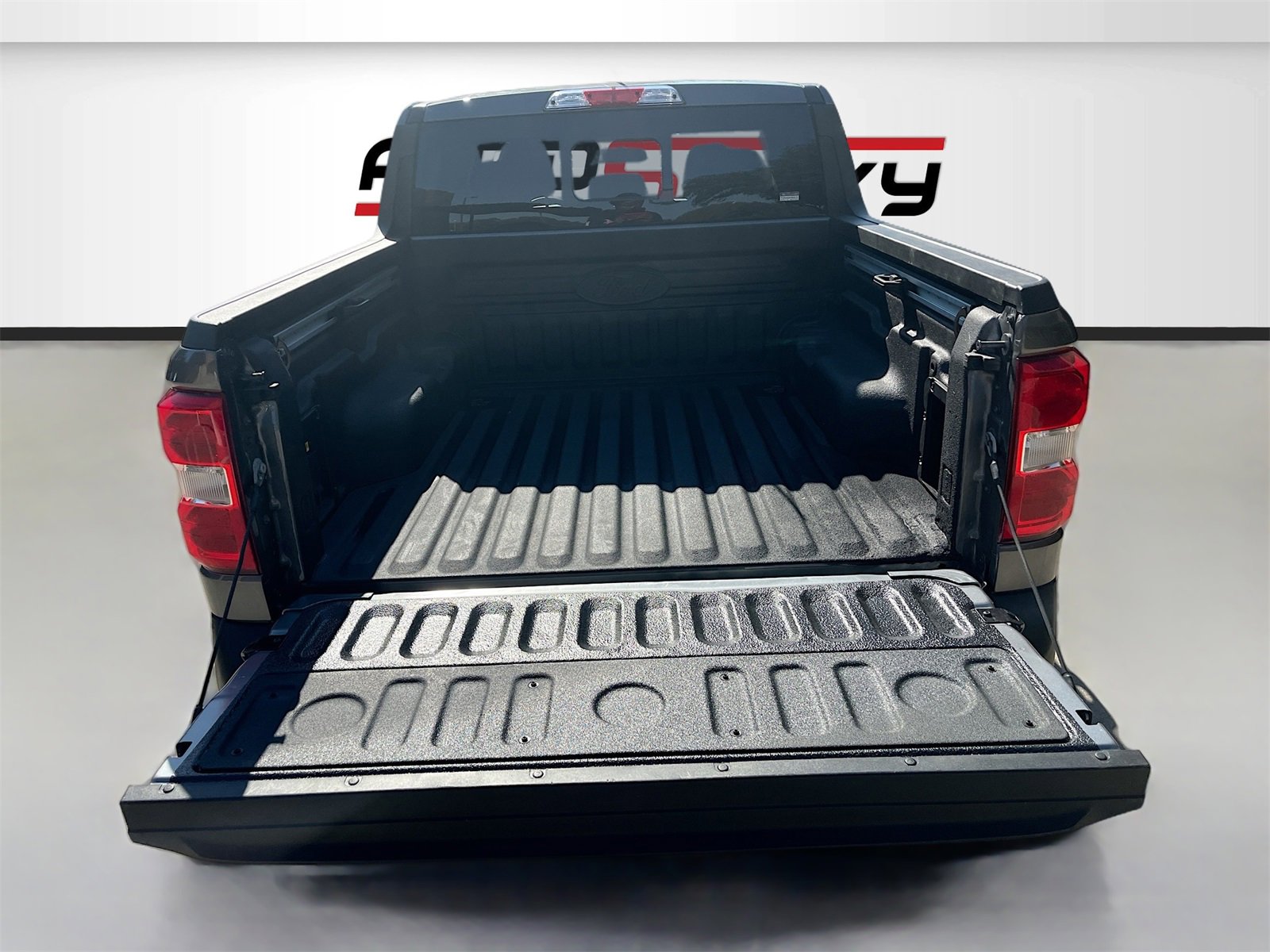 Used 2024 Ford Maverick Lariat image 26