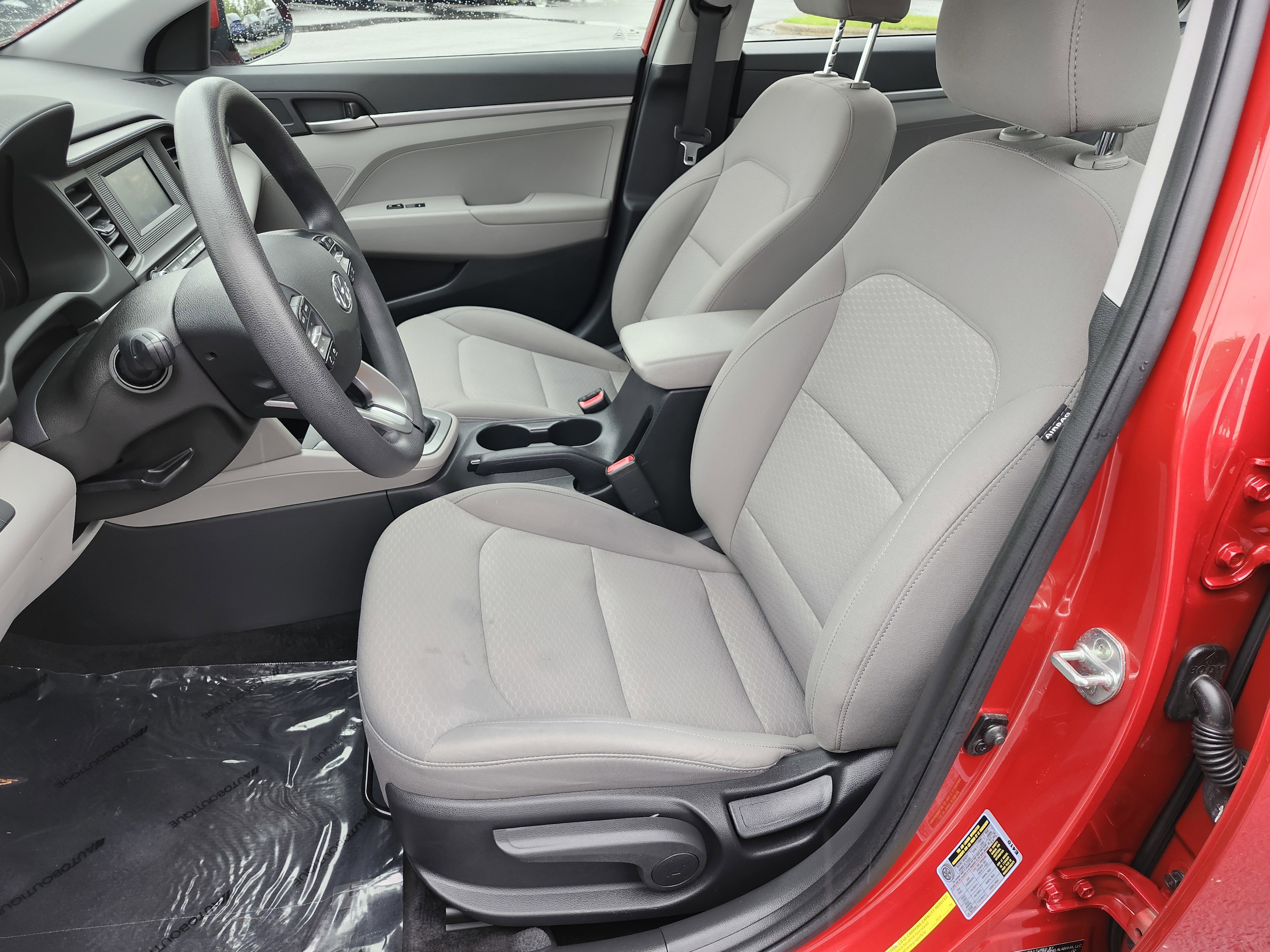 Used 2020 Hyundai Elantra SE FWD image 22