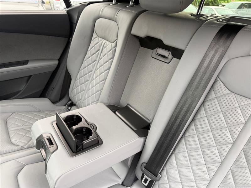 Used 2024 Audi SQ8 Premium Plus w/ 23" Wheel Package AWD/4WD image 16