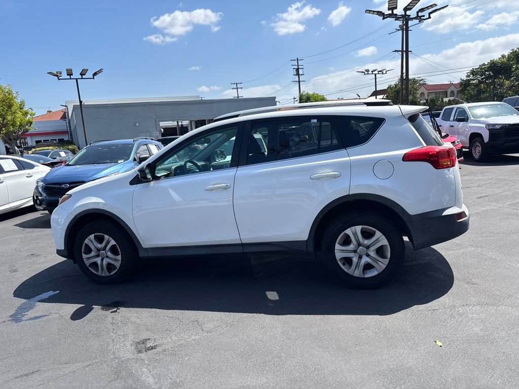 Used 2013 Toyota RAV4 LE AWD/4WD image 6