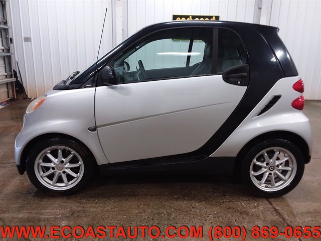 Used 2009 smart fortwo passion RWD image 5