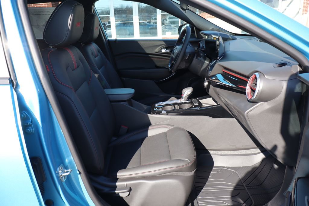 New 2026 Chevrolet Trax RS w/ Sunroof Package image 40