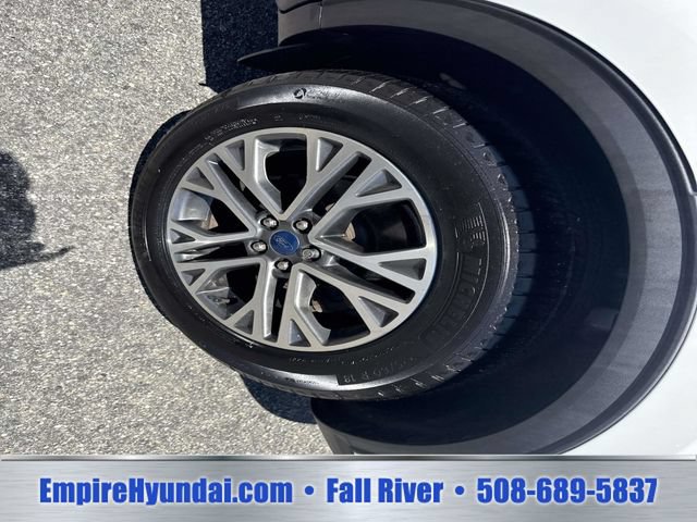 Used 2021 Ford Escape SEL w/ Technology Package AWD/4WD image 14