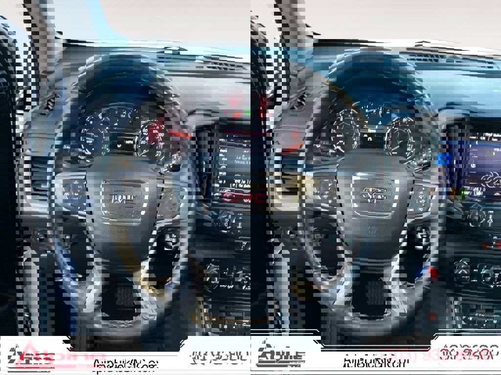 Used 2024 GMC Terrain AT4 image 12