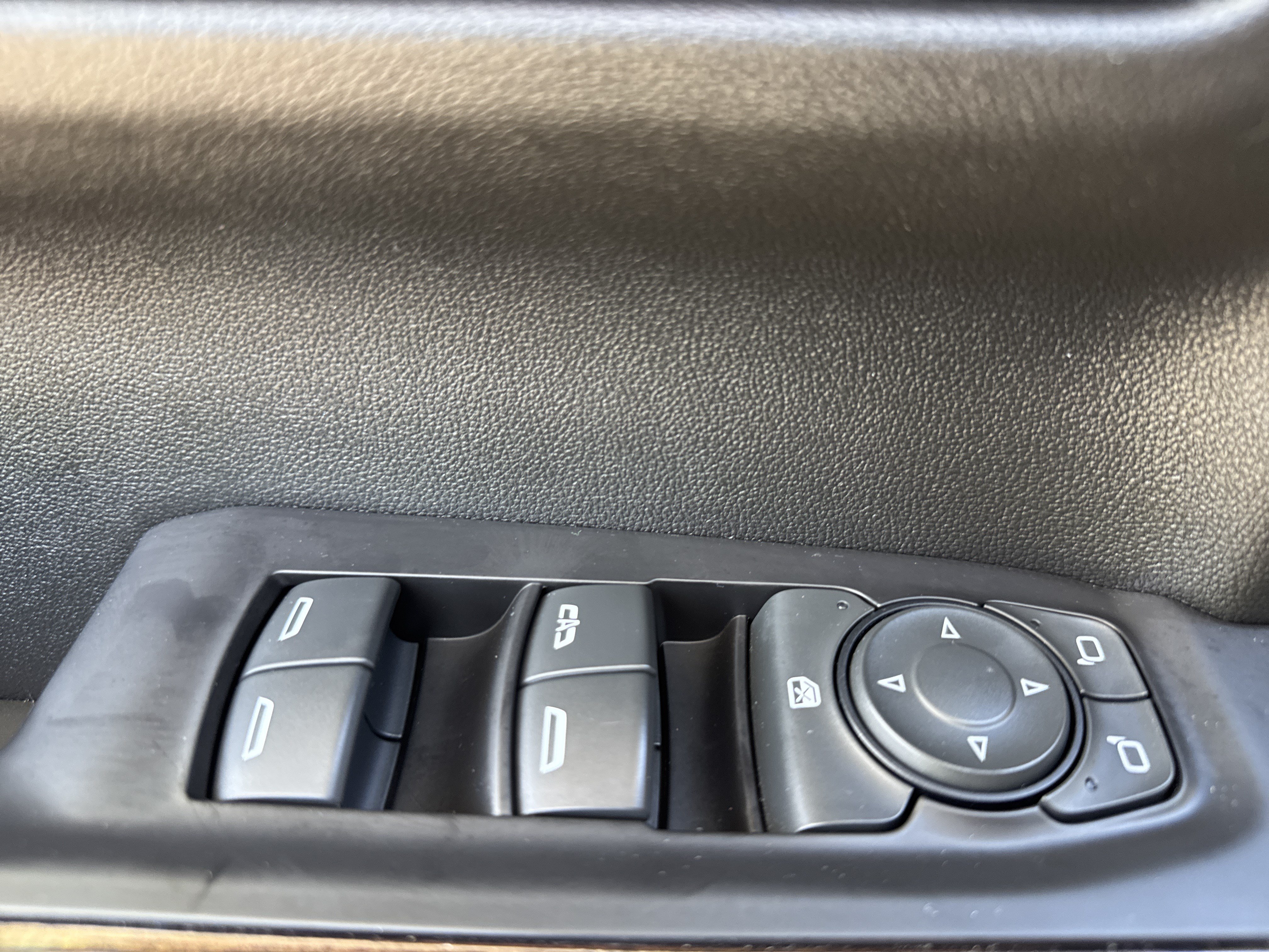 Used 2020 GMC Sierra 1500 SLE w/ SLE Value Package AWD/4WD image 15