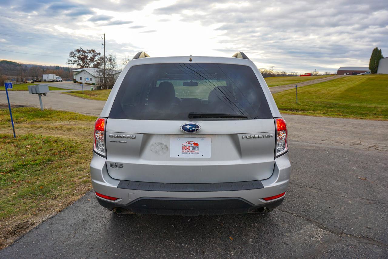 Used 2011 Subaru Forester 2.5X Premium w/ All-Weather Pkg image 4