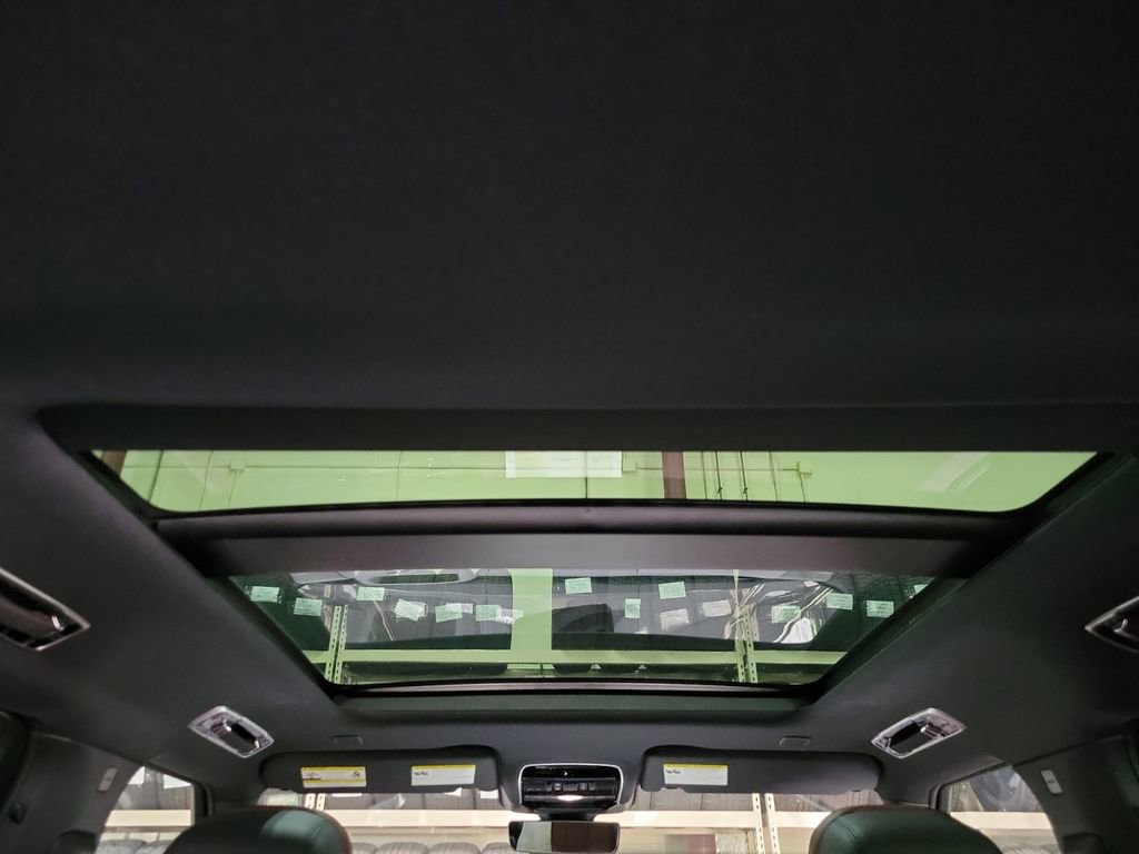 New 2025 Land Rover Range Rover Sport Dynamic SE image 27