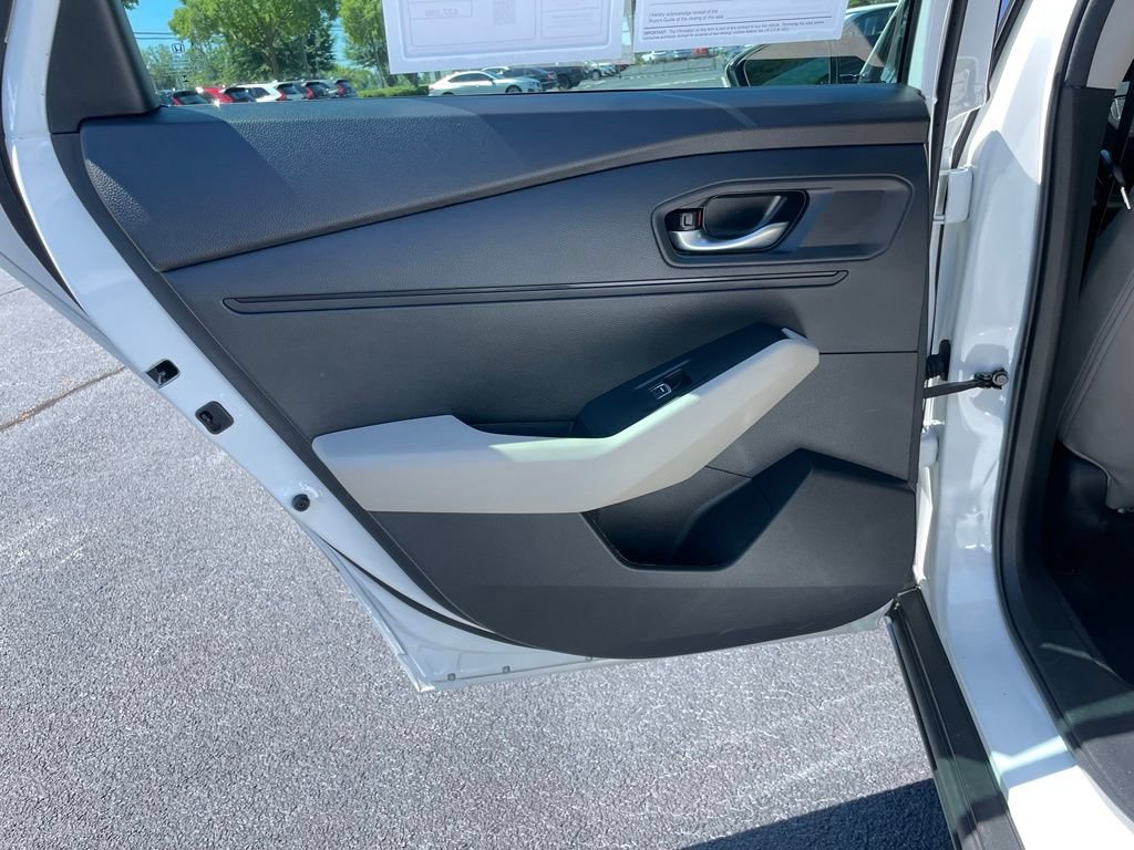 Certified 2025 Honda Accord LX image 38