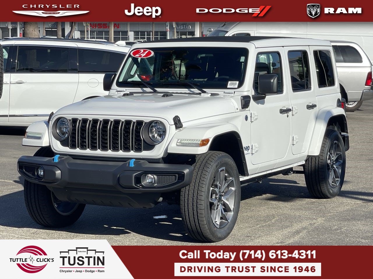 Used 2024 Jeep Wrangler Unlimited AWD/4WD image 3