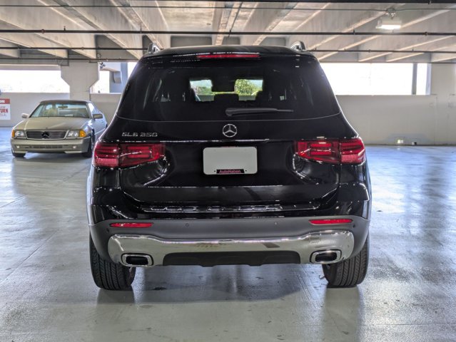 Used 2025 Mercedes-Benz GLB 250 image 9