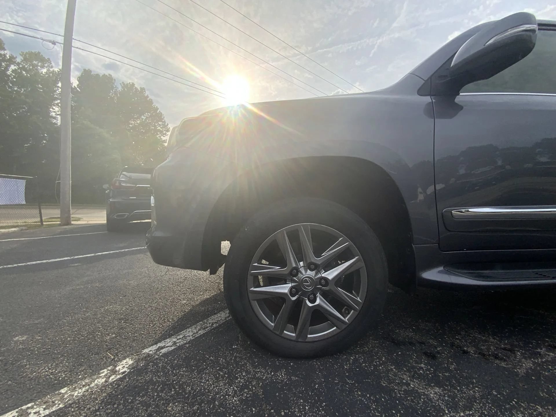 Used 2013 Lexus LX 570 4WD w/ Luxury Pkg image 19