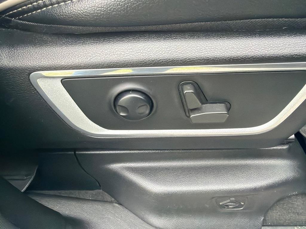 Used 2022 RAM 1500 Laramie RWD image 36