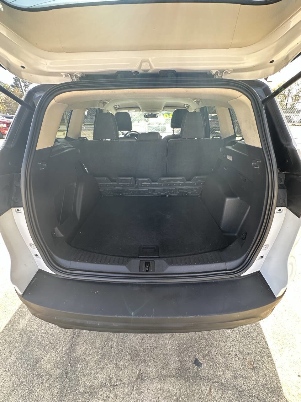 Used 2015 Ford Escape SE image 12