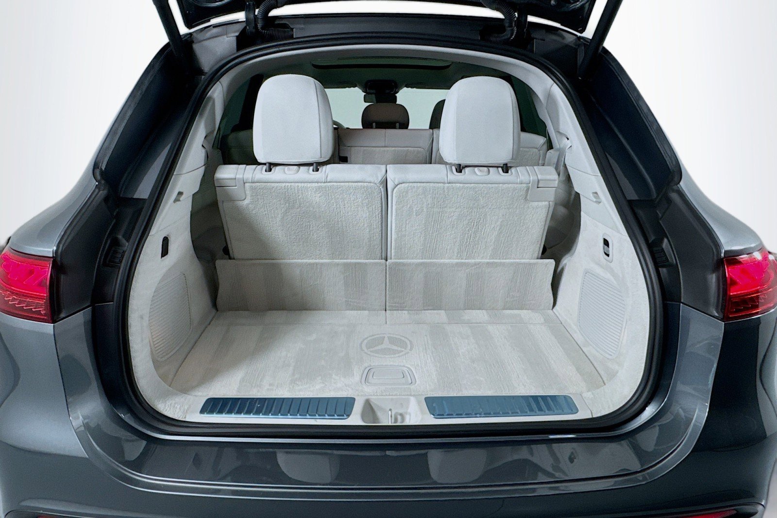 Certified 2023 Mercedes-Benz EQS 450+ SUV image 24