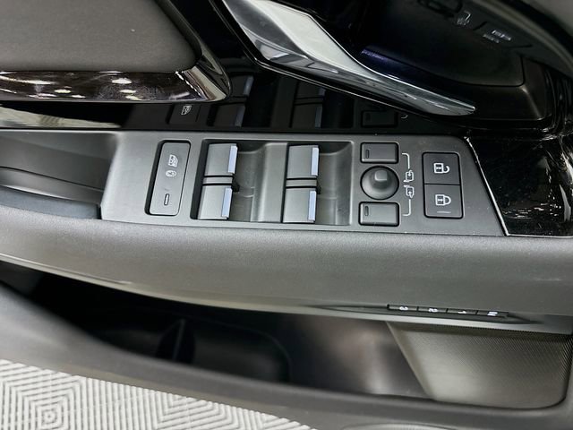 Used 2026 Land Rover Range Rover Evoque S AWD/4WD image 20