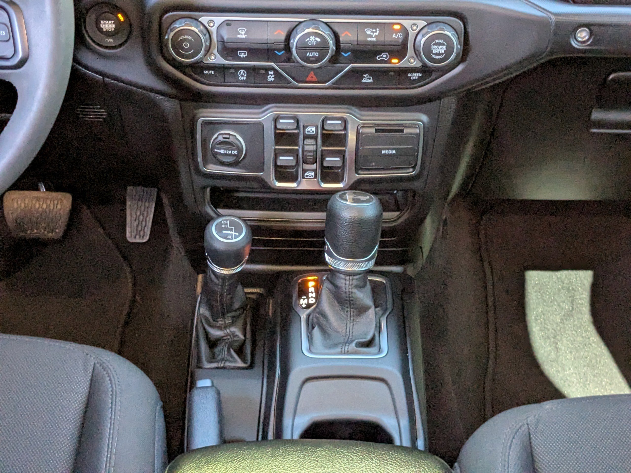 Certified 2023 Jeep Wrangler Sport S AWD/4WD image 18