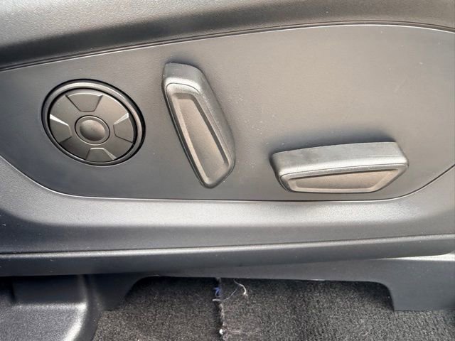 Used 2025 Ford Explorer Platinum w/ Ultimate Package image 39