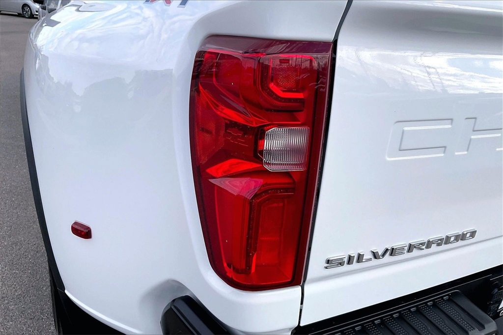 Used 2025 Chevrolet Silverado 3500 W/T w/ WT Convenience Package image 29