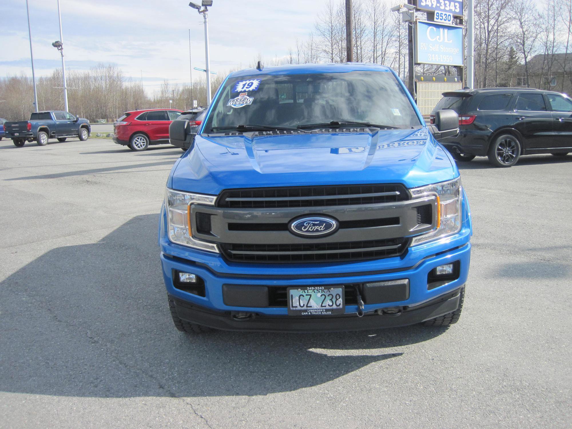 Used 2019 Ford F150 XLT w/ Equipment Group 302A Luxury AWD/4WD image 2