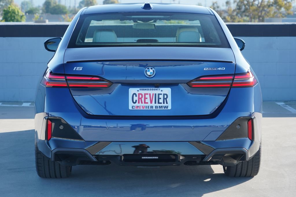 New 2026 BMW i5 eDrive40 w/ M Sport Package RWD image 6