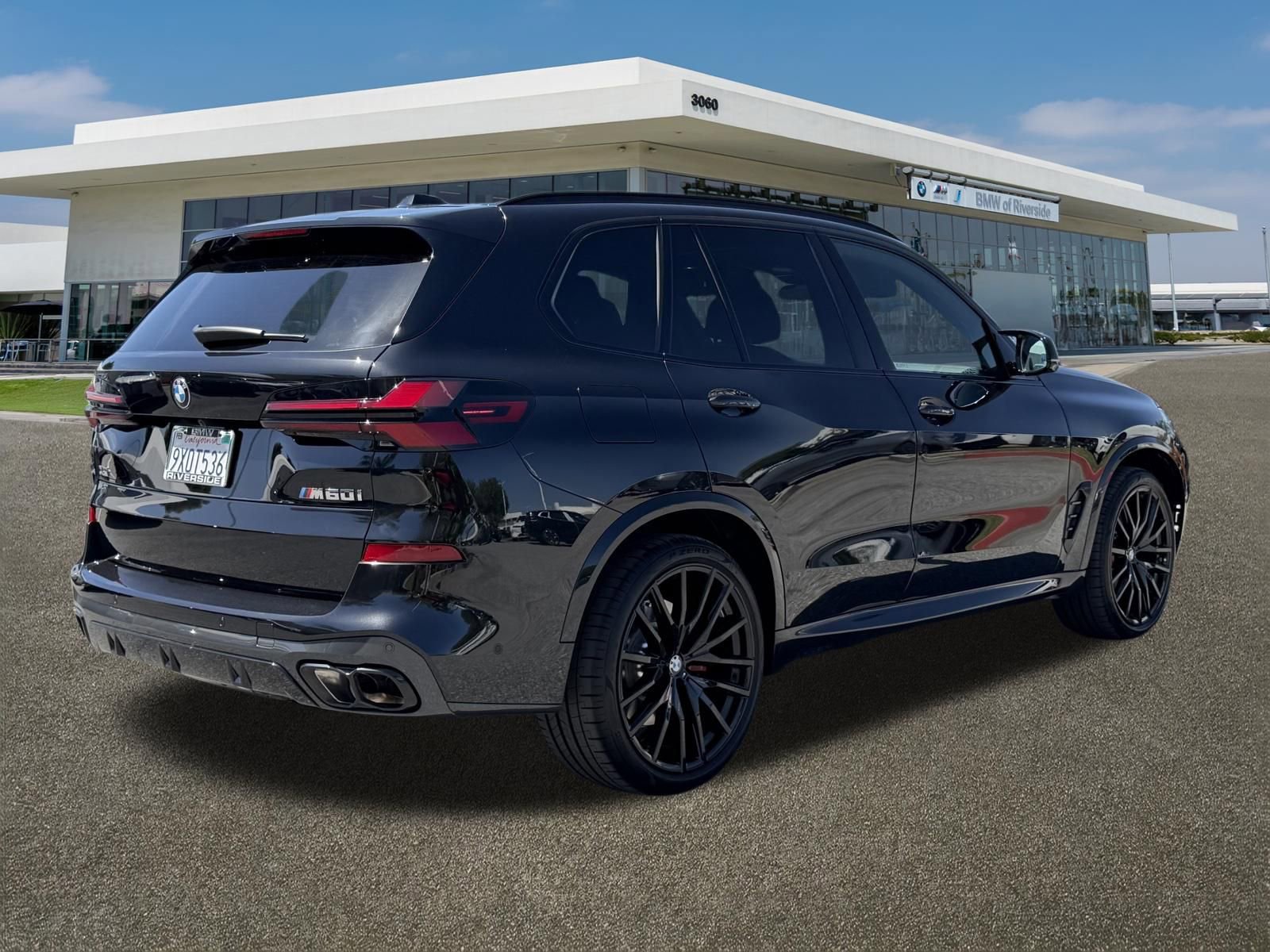 Certified 2026 BMW X5 M60i w/ Climate Comfort Package AWD/4WD image 11