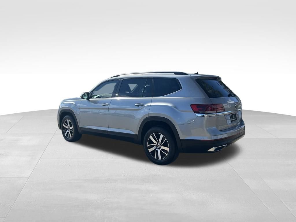 Certified 2022 Volkswagen Atlas SE image 3