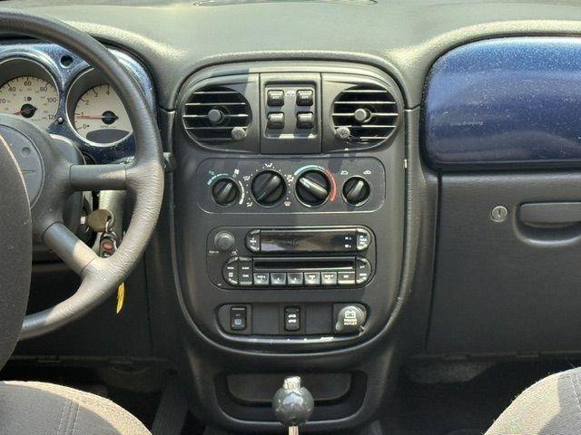Used 2005 Chrysler PT Cruiser Convertible FWD image 10