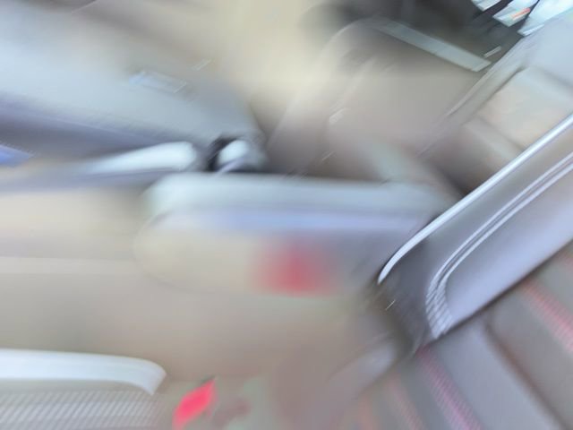 Certified 2025 GMC Yukon XL AT4 Ultimate AWD/4WD image 10