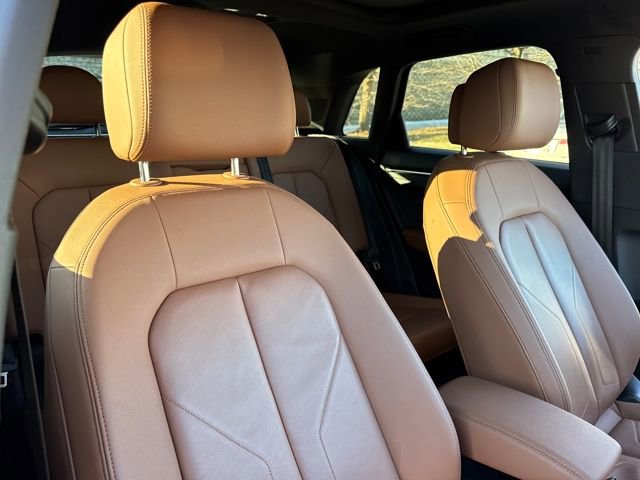 Used 2025 Audi Q3 2.0T Premium image 26