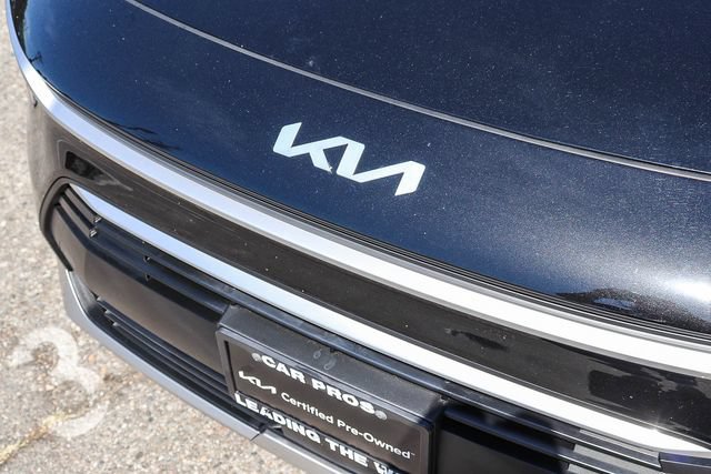 Certified 2025 Kia Niro EX FWD image 7