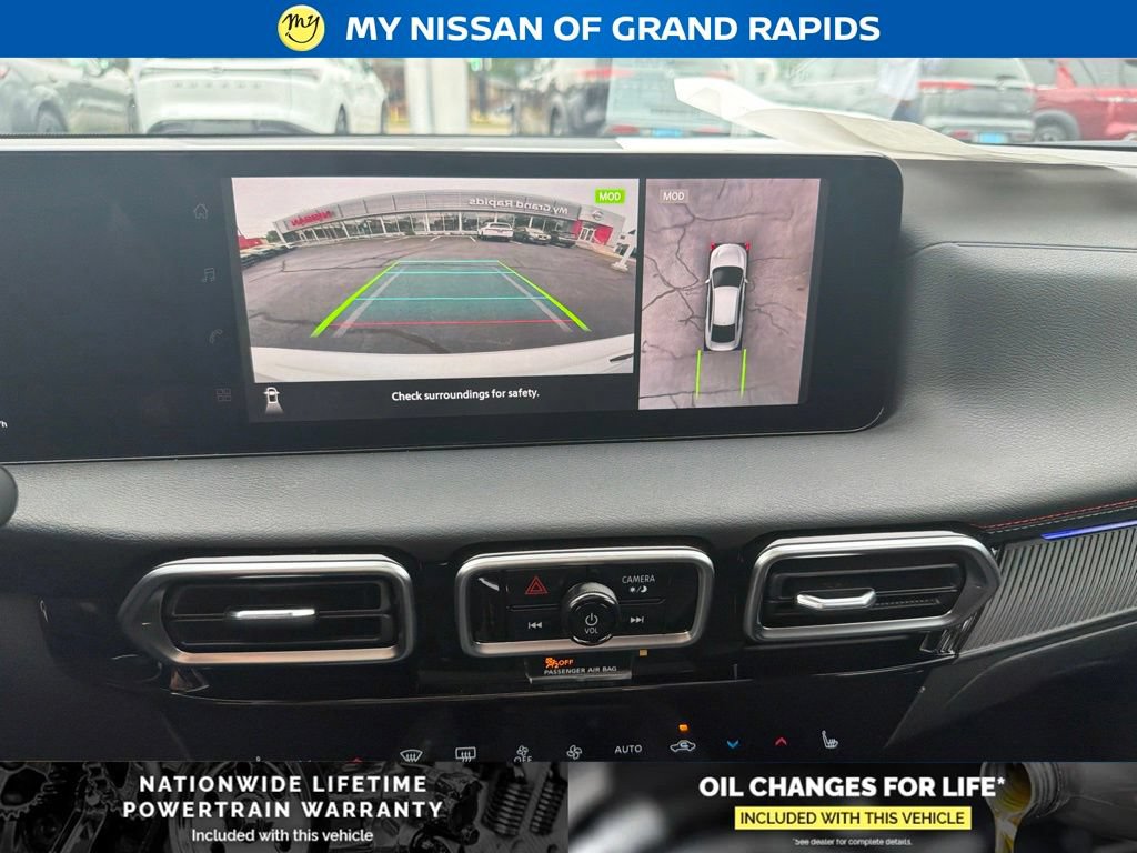 New 2026 Nissan Sentra SR FWD image 19