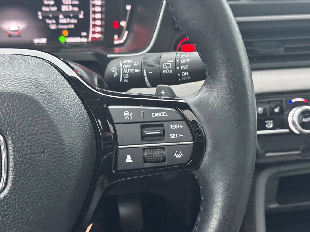 Certified 2025 Honda Pilot Elite image 15