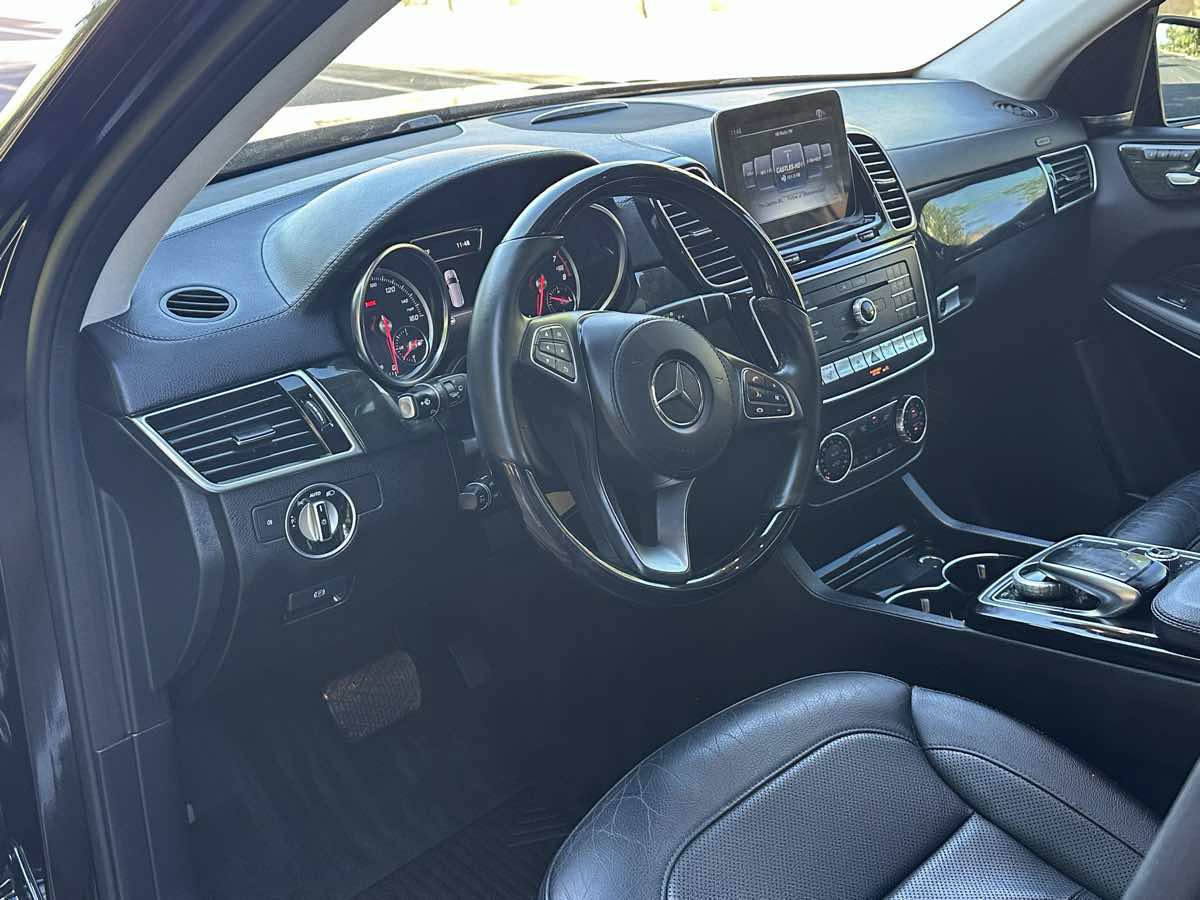 Used 2018 Mercedes-Benz GLS 550 4MATIC w/ Driver Assistance Package image 26