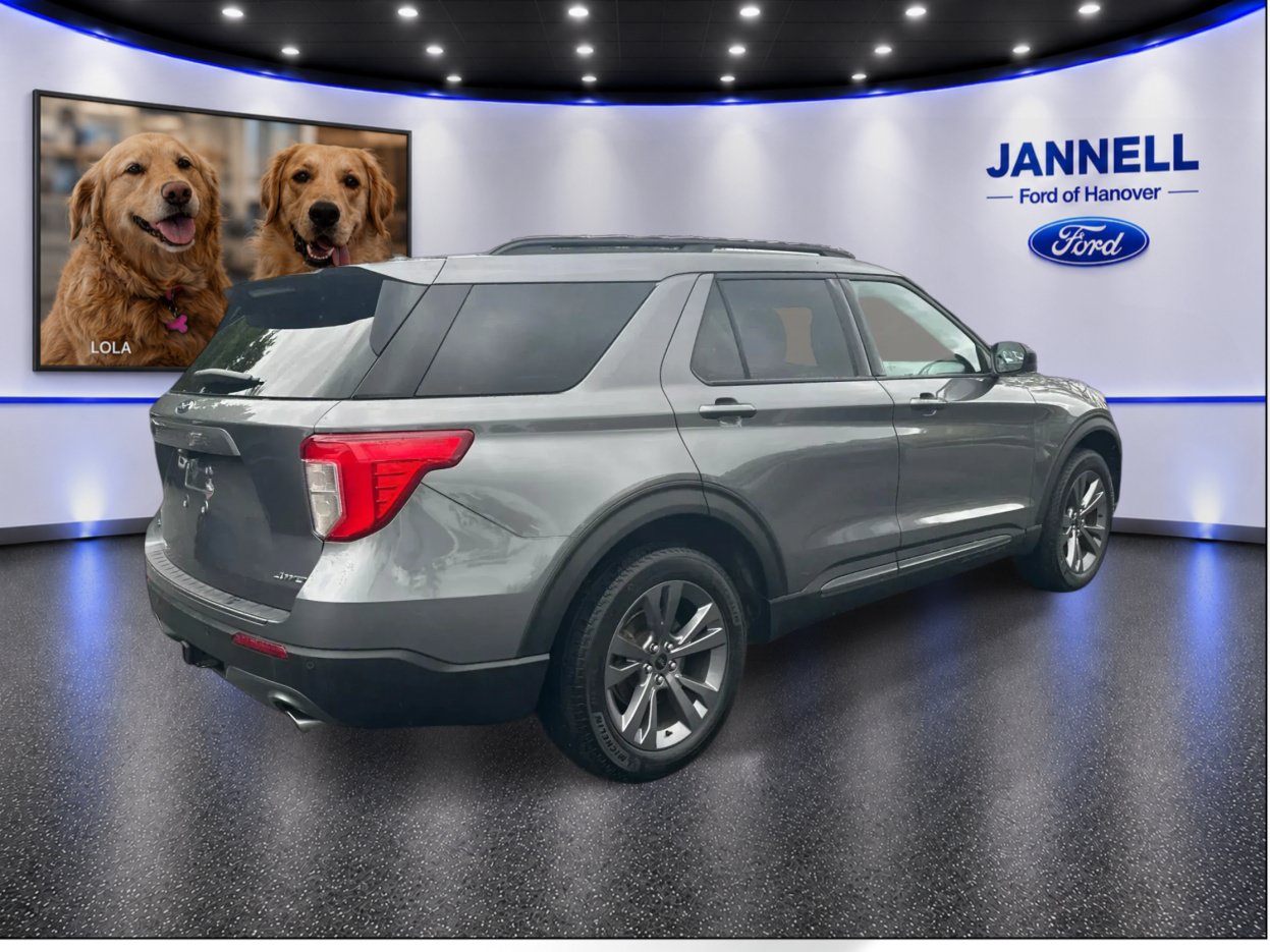 Used 2023 Ford Explorer XLT w/ Equipment Group 202A AWD/4WD image 6