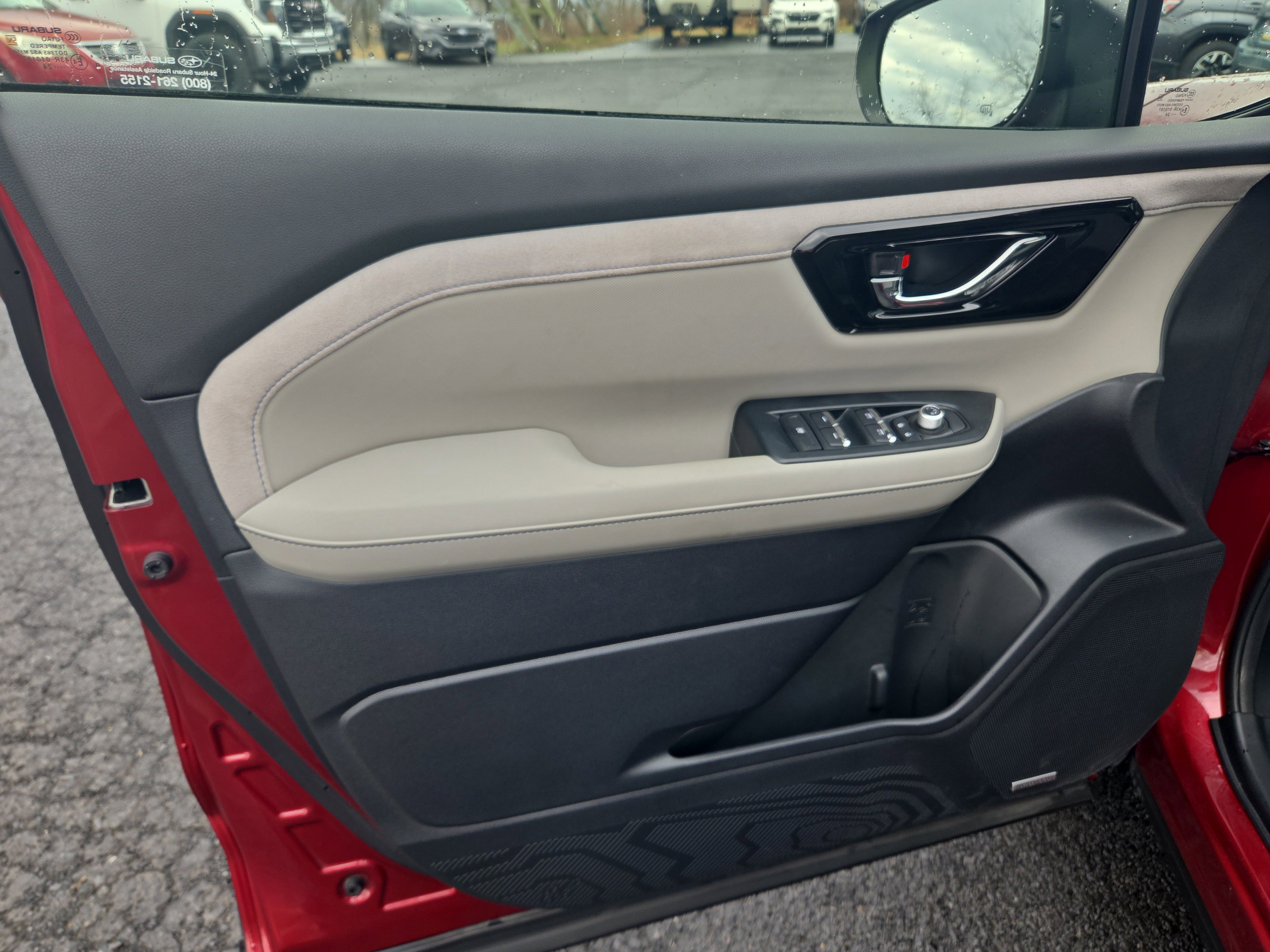 Used 2025 Subaru Forester Limited image 15