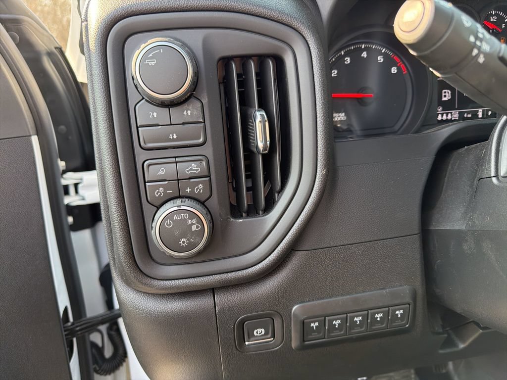 New 2026 Chevrolet Silverado 3500 W/T w/ WT Convenience Package AWD/4WD image 11