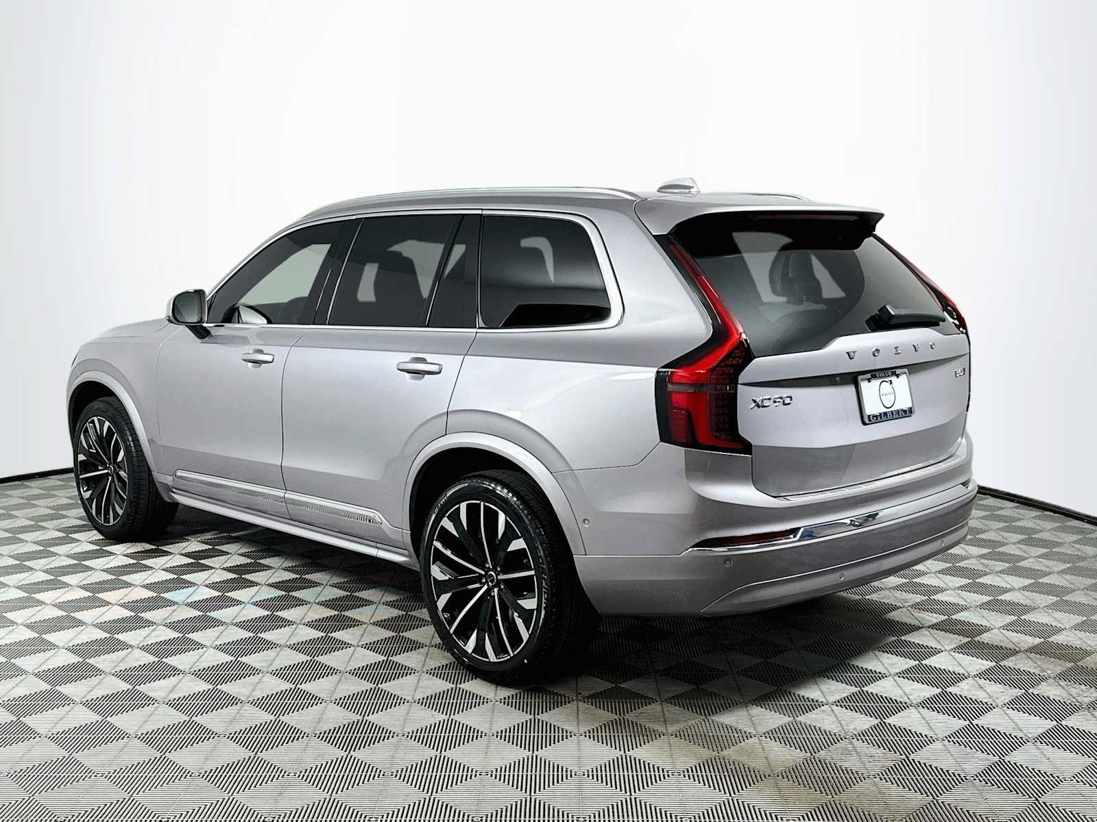New 2026 Volvo XC90 B5 Plus AWD/4WD image 5
