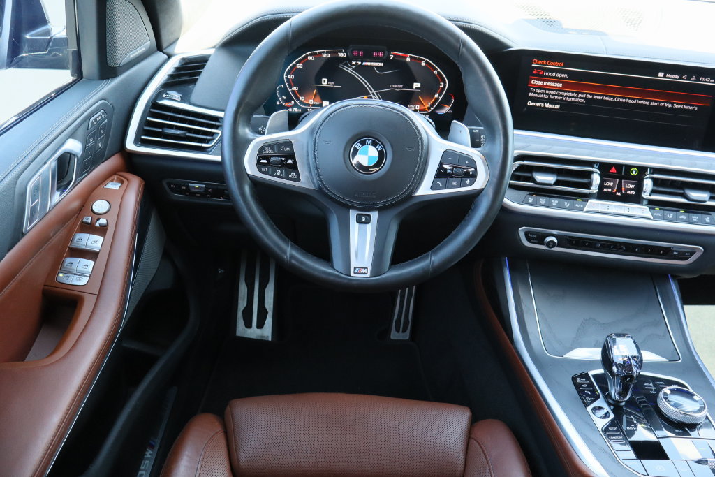 Used 2022 BMW X7 M50i AWD/4WD image 23
