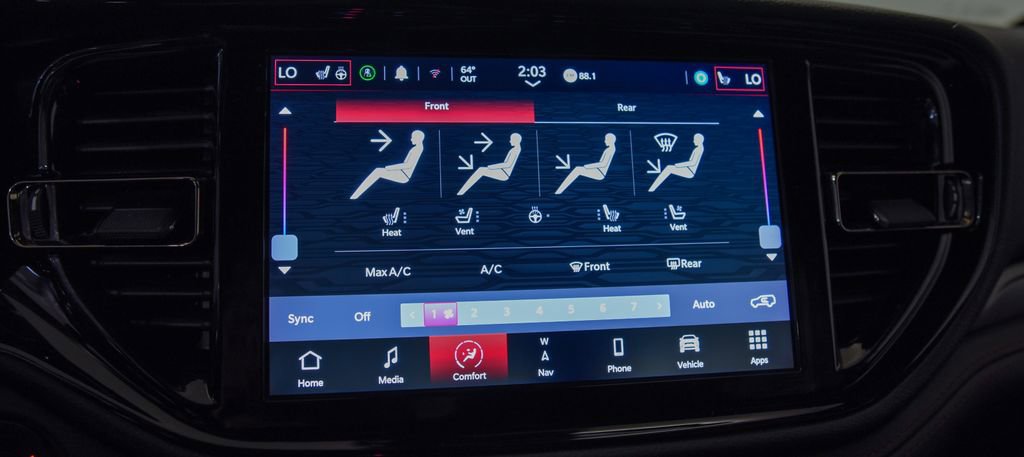 Used 2025 Dodge Durango GT AWD/4WD image 21