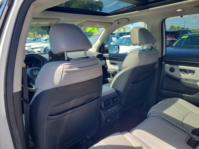 Certified 2024 Honda Pilot Elite image 16