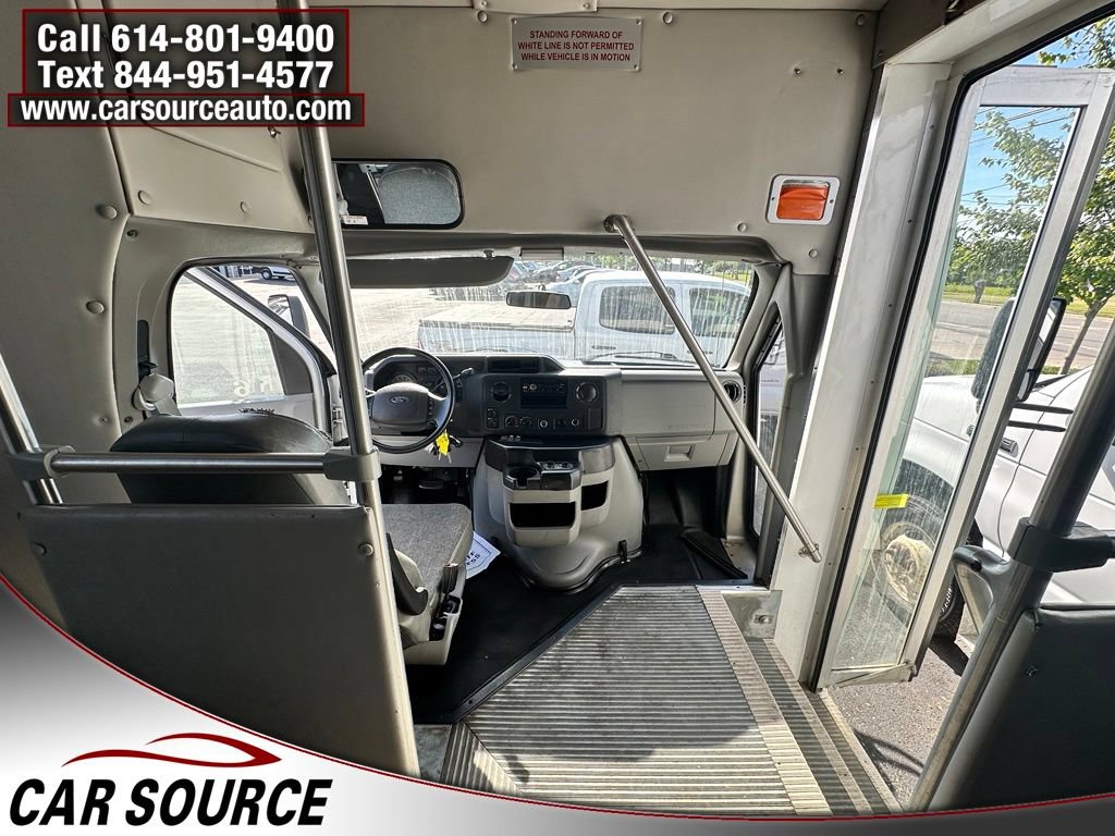 Used 2010 Ford E-350 and Econoline 350 Super Duty RWD image 12