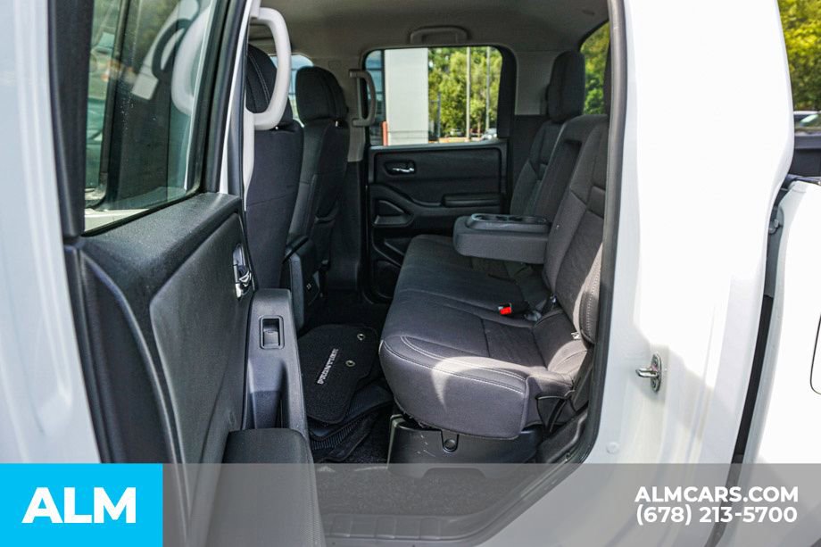 Used 2023 Nissan Frontier SV image 21
