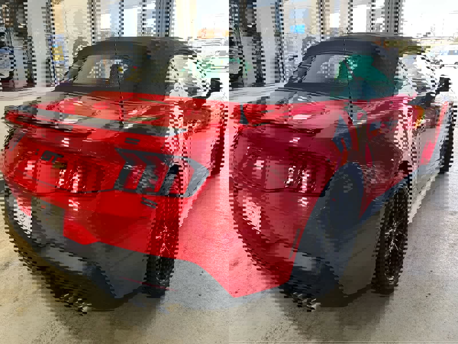 Used 2025 Ford Mustang GT Premium image 7