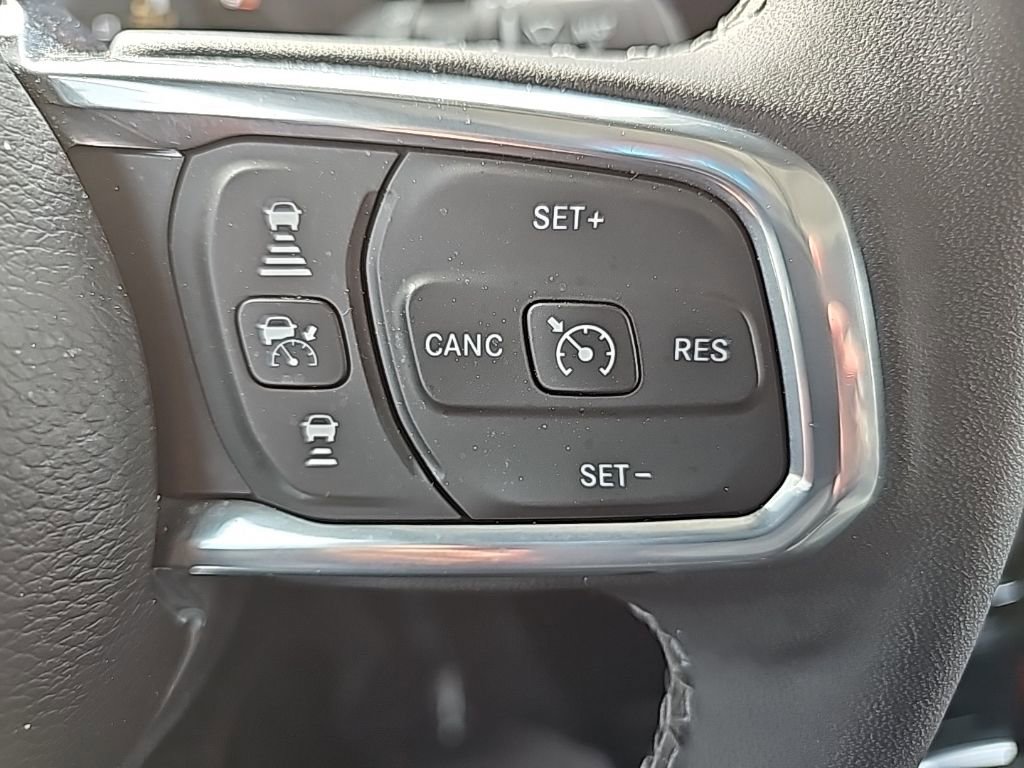 Certified 2025 Jeep Wrangler Unlimited Sahara image 27