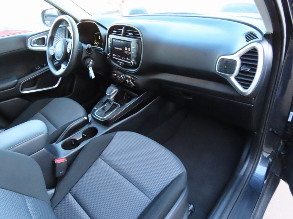 Used 2024 Kia Soul LX w/ Option Group 015 image 9